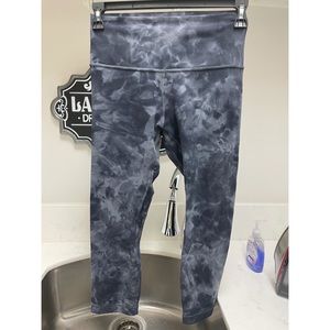 Lululemon Align Crop - SZ 8